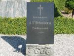J. P. Petersen's familiegravsted.JPG